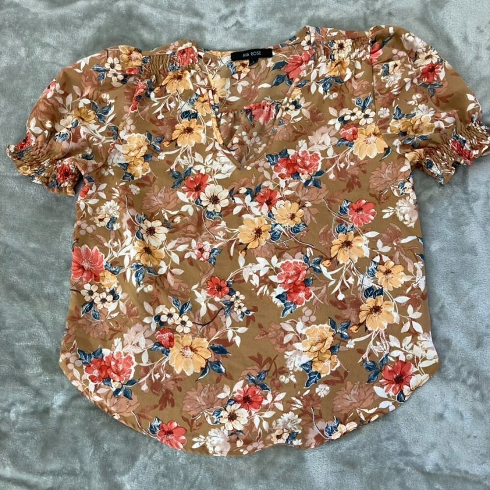 Ava Rose Fall Floral Print Puff Sleeve V-Neck Blouse Size Large Tan Yellow